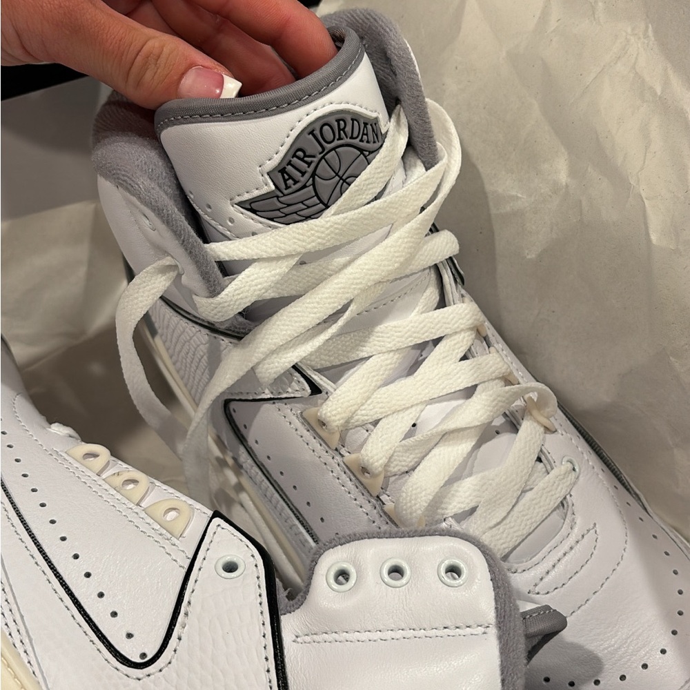 Air jordan retro 2 BRAND NEW WITH BOX